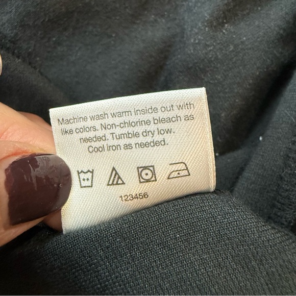 Hanna Andersson Girls Black Velvet Tiered Dress Size 130 / 8 - Picture 10 of 10